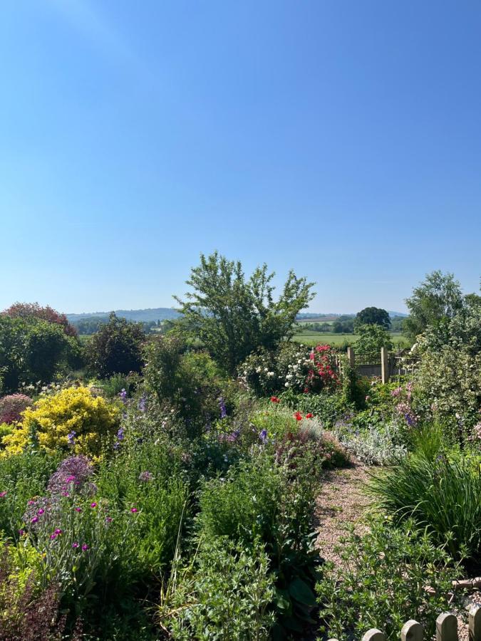 Cwm Lodge, An Idyllic Retreat In The Heart Of Herefordshire! Extérieur photo